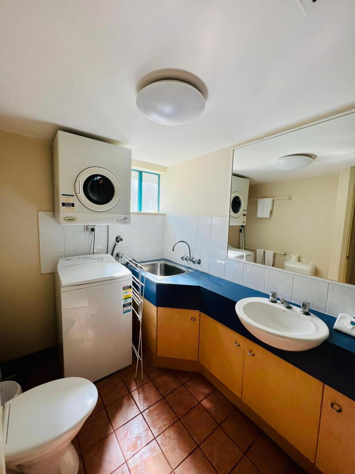 Cha Private Apts Aruba Beach ゴールドコースト エクステリア 写真