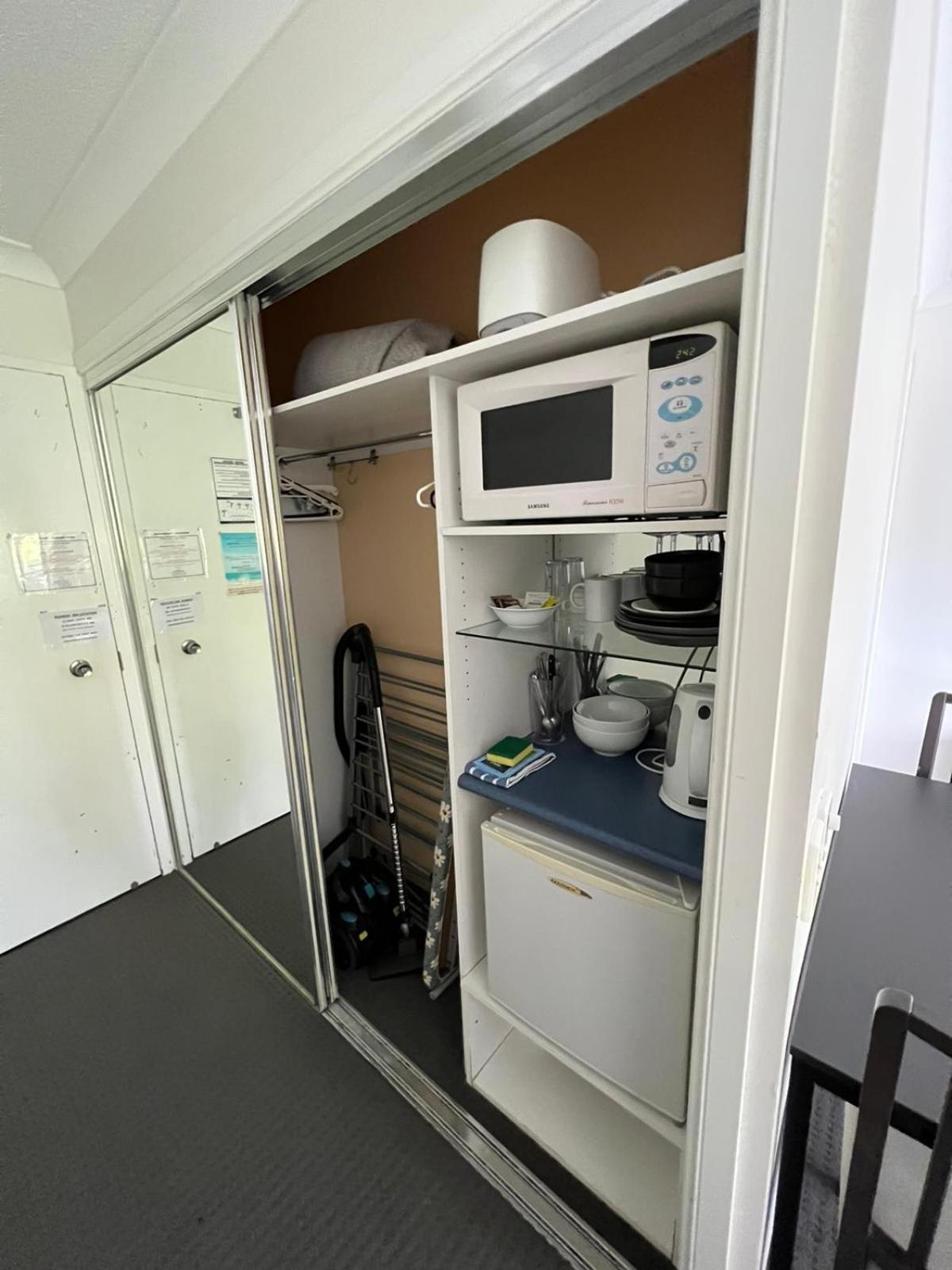 Cha Private Apts Aruba Beach ゴールドコースト 部屋 写真