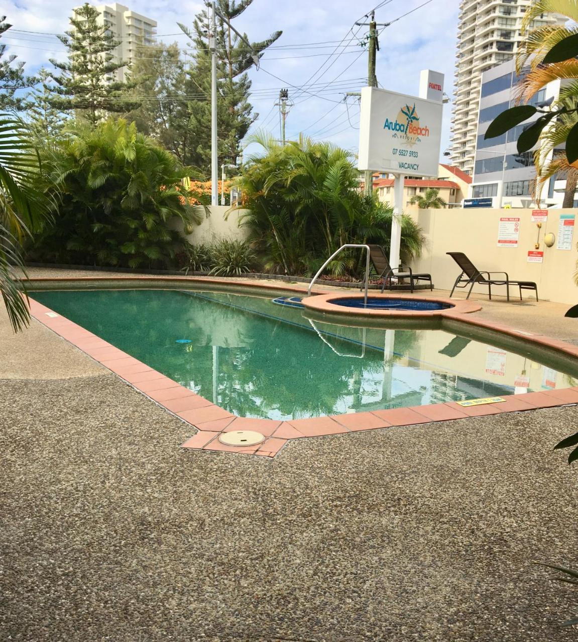 Cha Private Apts Aruba Beach ゴールドコースト エクステリア 写真